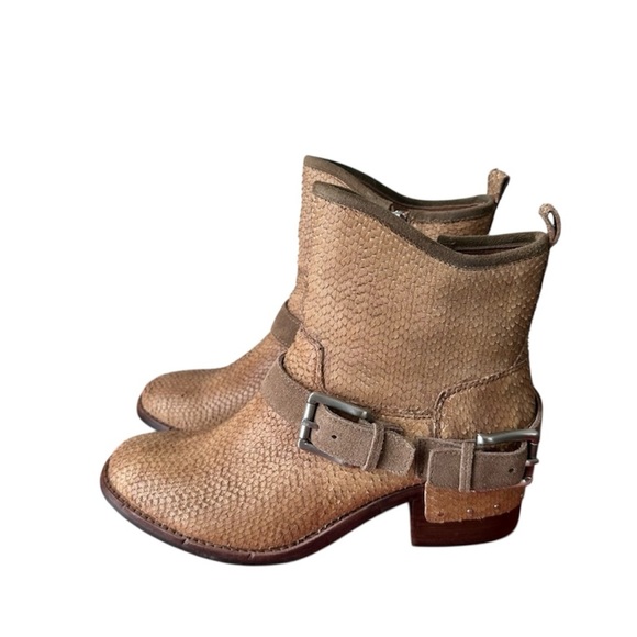 HOST PICK 🎉Donald J. Pliner Snakeskin Suede Buckle  Ankle Booties - Picture 8 of 8